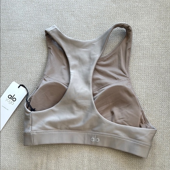 ALO Yoga Tan Sports Bra - Picture 4 of 4